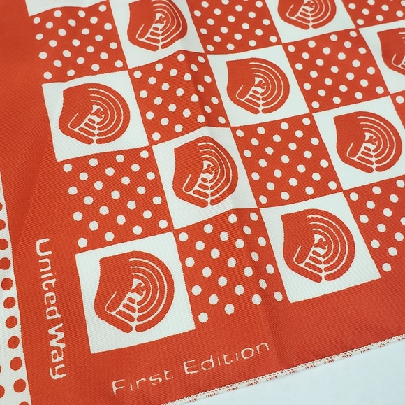 United Way VINTAGE Frankie Welch Scarf First Edition MOD Orange Polkado 32" - Picture 3 of 9